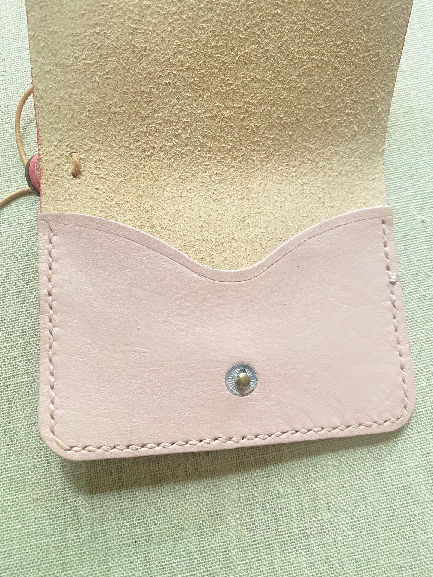 Molly: Leather Bi-fold wallet